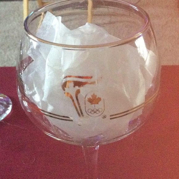 Vintage 1988 Petro Canada Wine Glasses - Picture 10 of 13